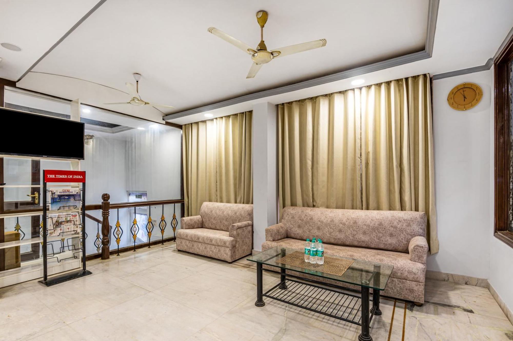 Hotel Nice Palace Delhi  Exterior photo